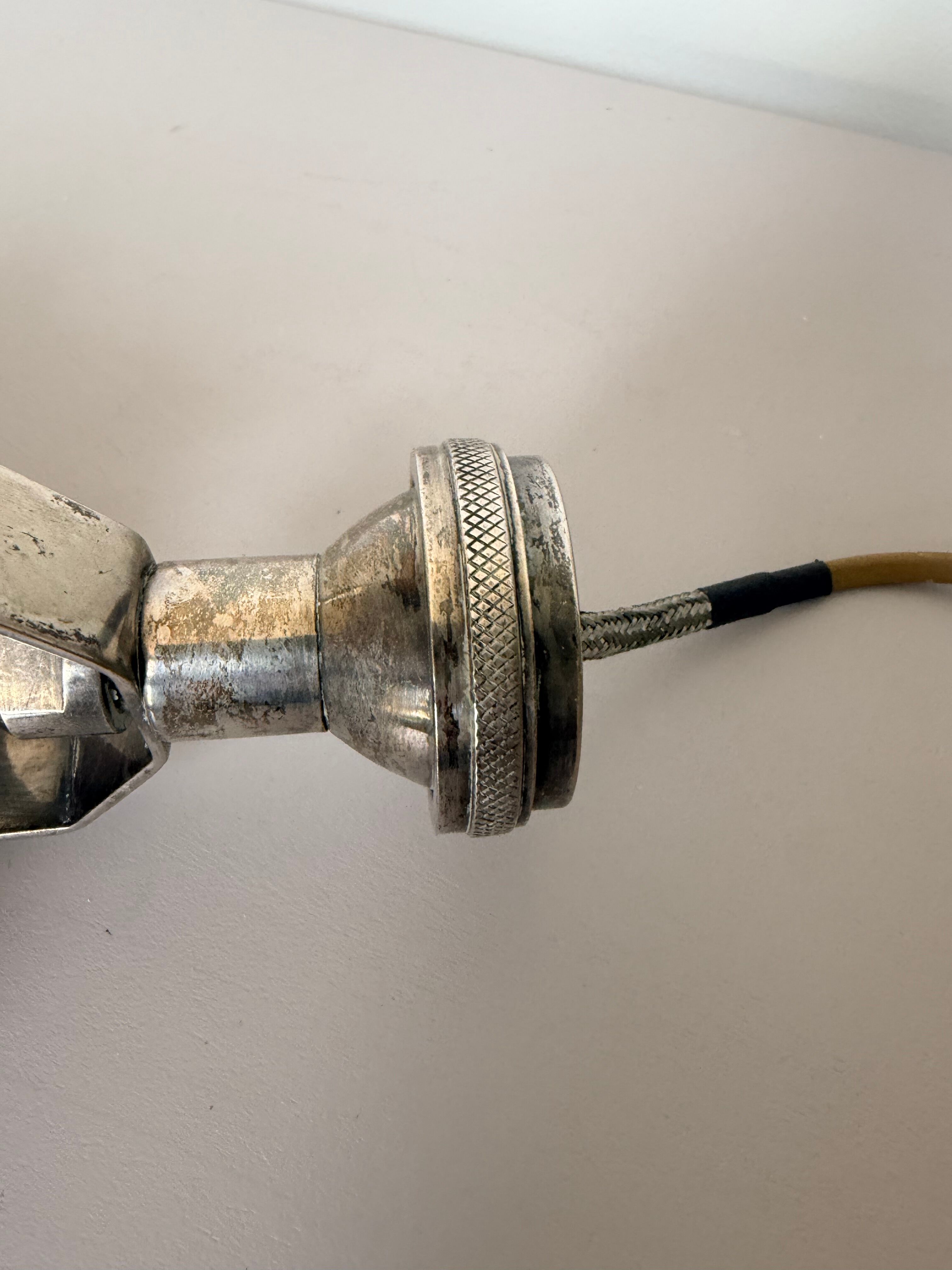 Vintage silver metal wall light 250901