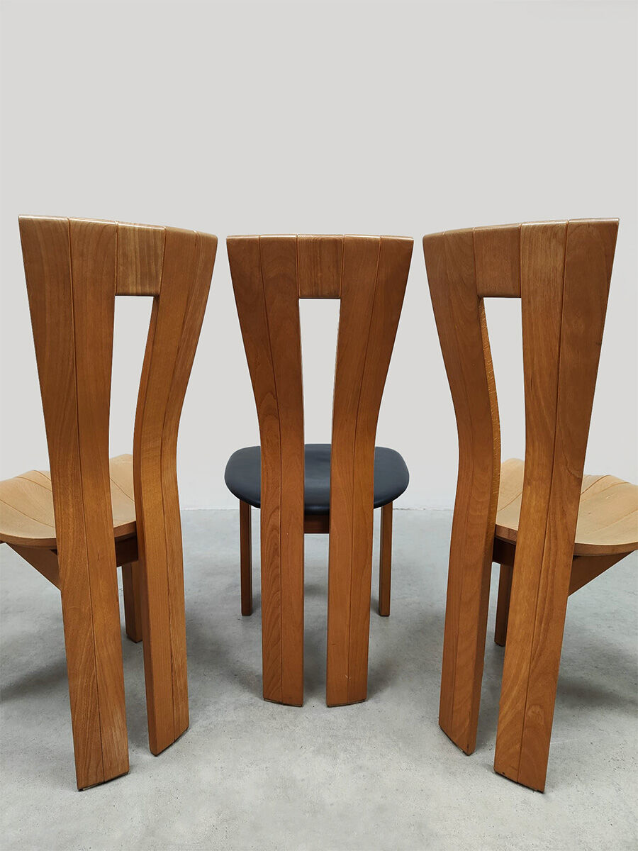 Vintage French design wooden dining chairs ‘Pierre Chapo style’