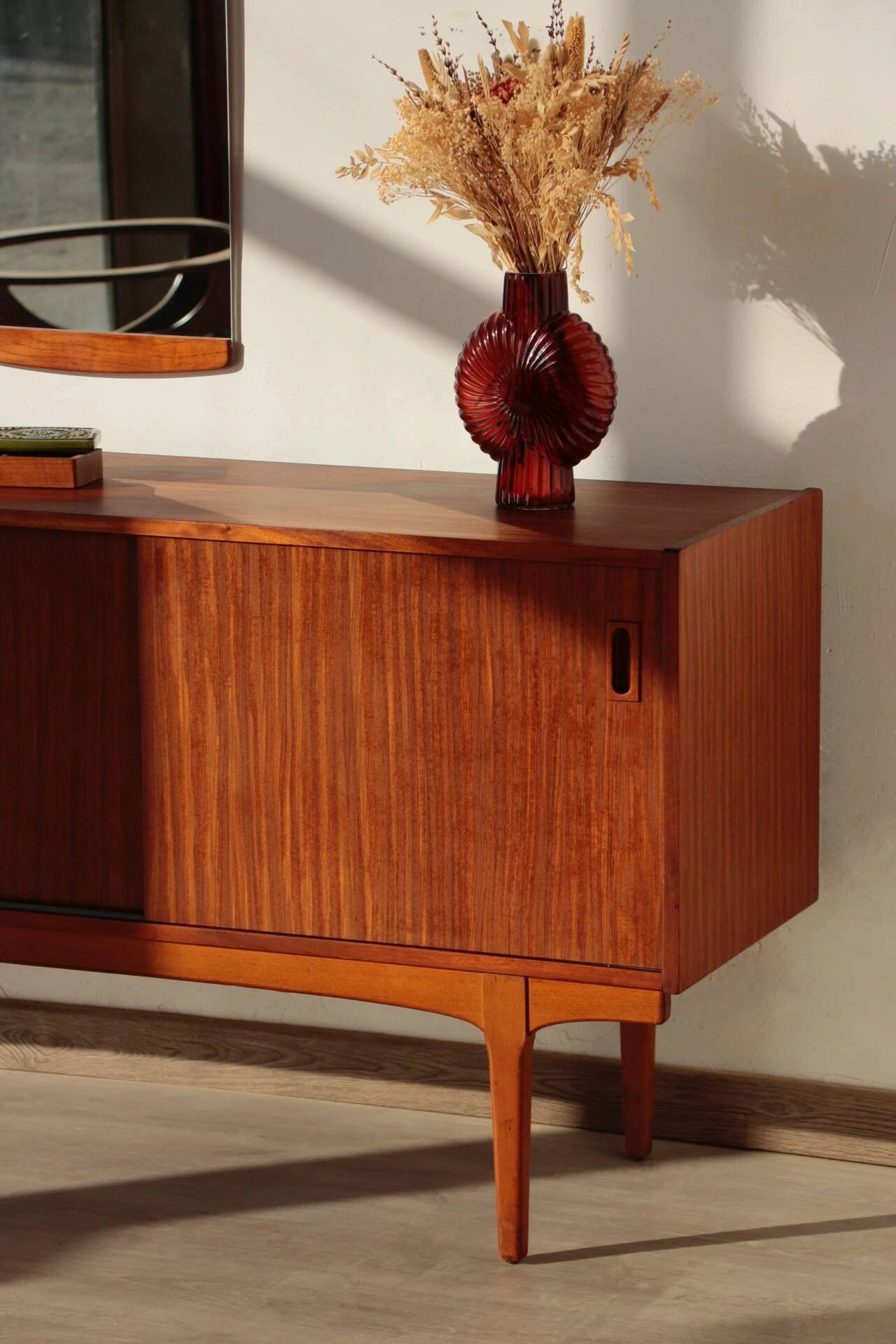Enfilade vintage Nathan en teck (183cm) – style scandinave