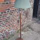 Lampadaire 1950 en bois naturel et metal