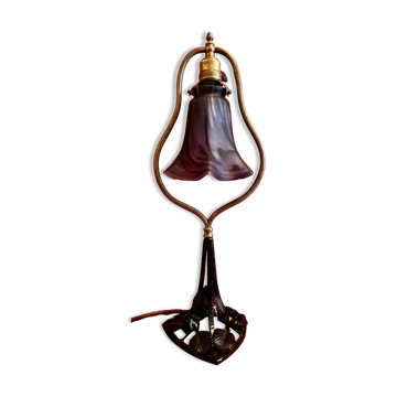 Lampe Art Déco, en fer forgé et laiton, Abat-jour "Vianne", année 1930