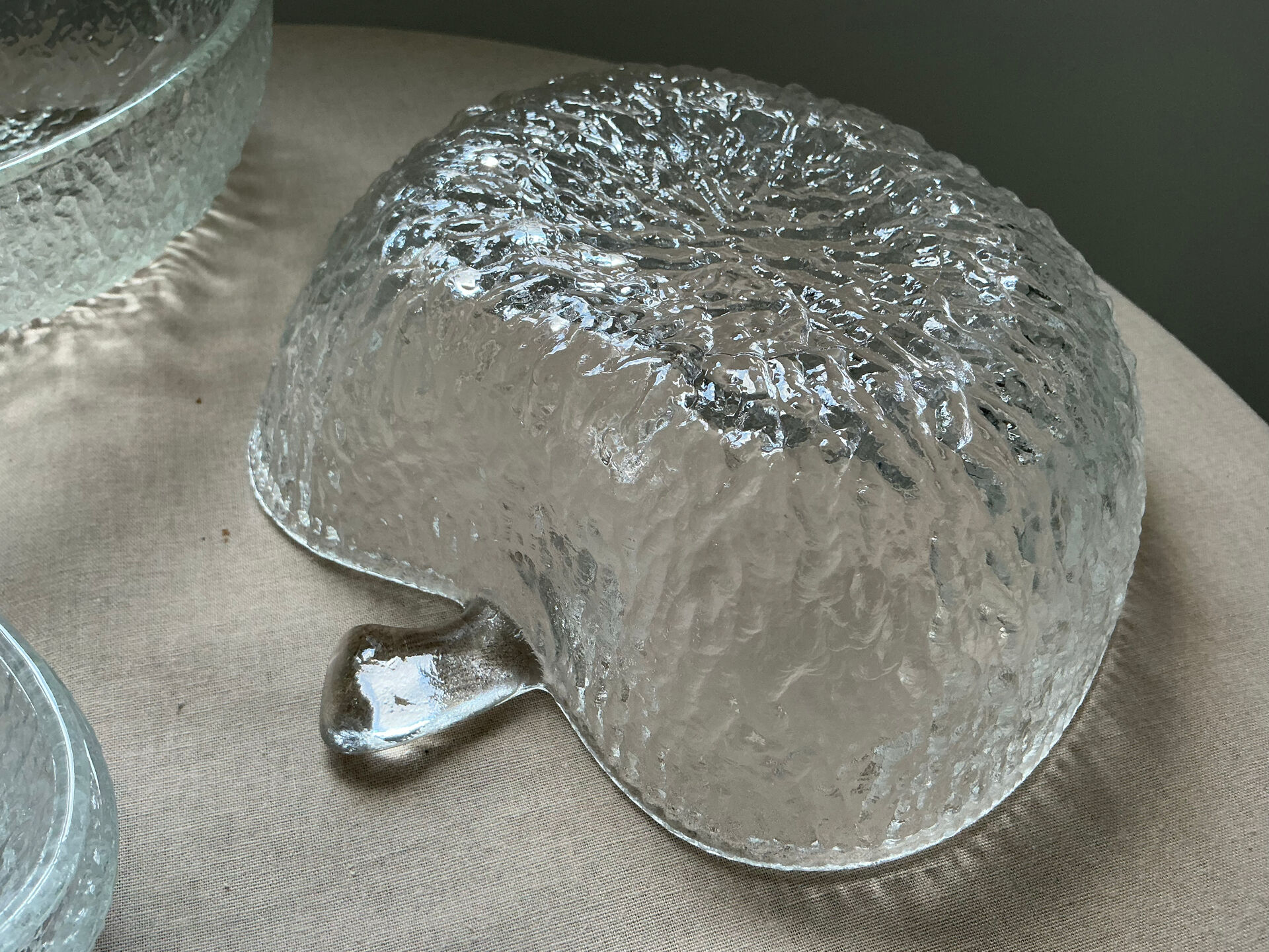 Service complet en verre moulé pomme années 70 Style Luminarc Arcoroc