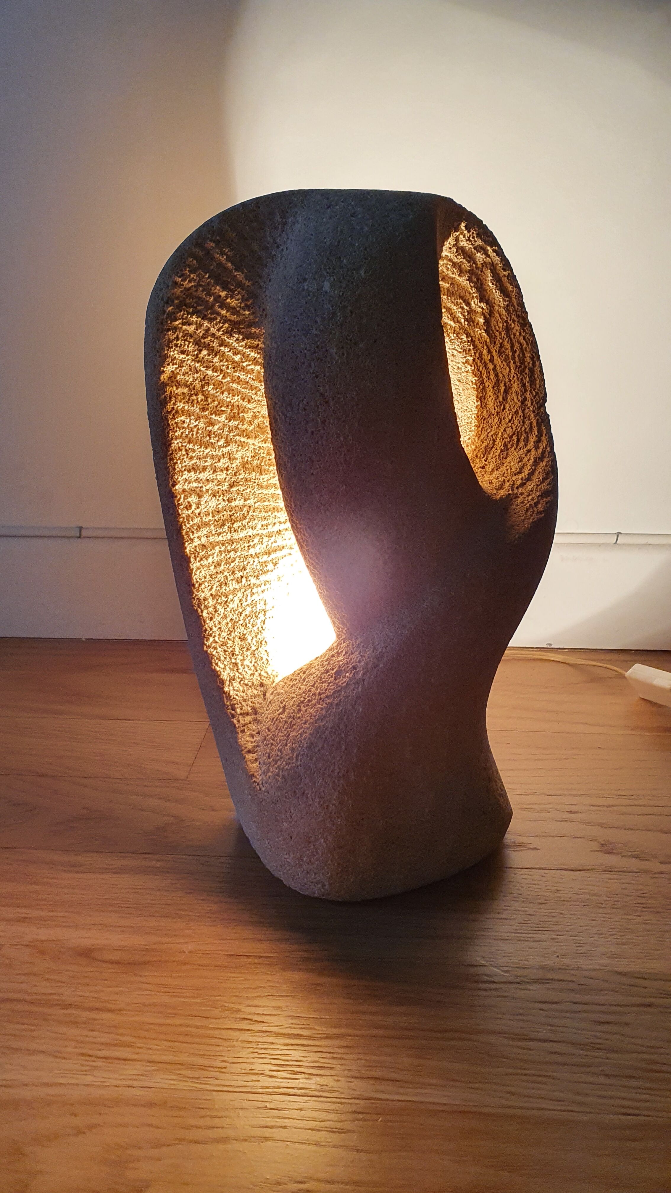 Natural stone sculpture lamp