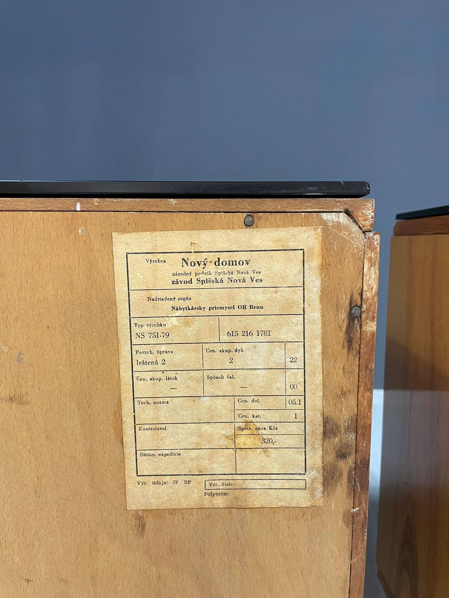 Tables de nuit vintage par Nový Domov, Tchécoslovaquie, 1970 - Set de 2