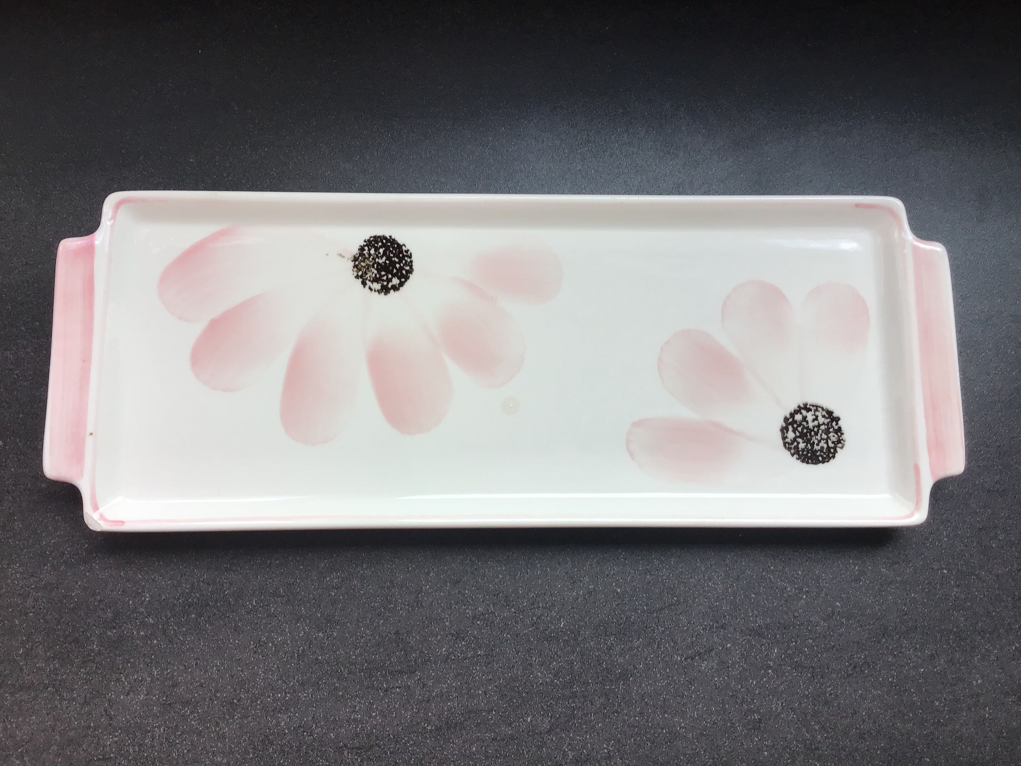 Gien earthenware cake dish, pink flower decoration, 1940s-50s