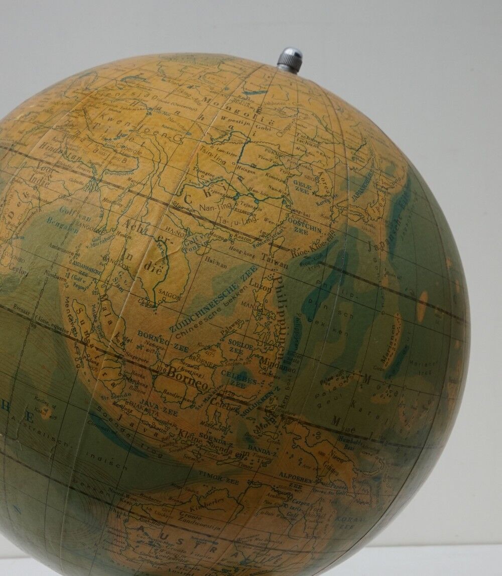 Globe Earth circa 1940
