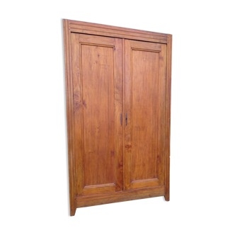 Wood cabinet