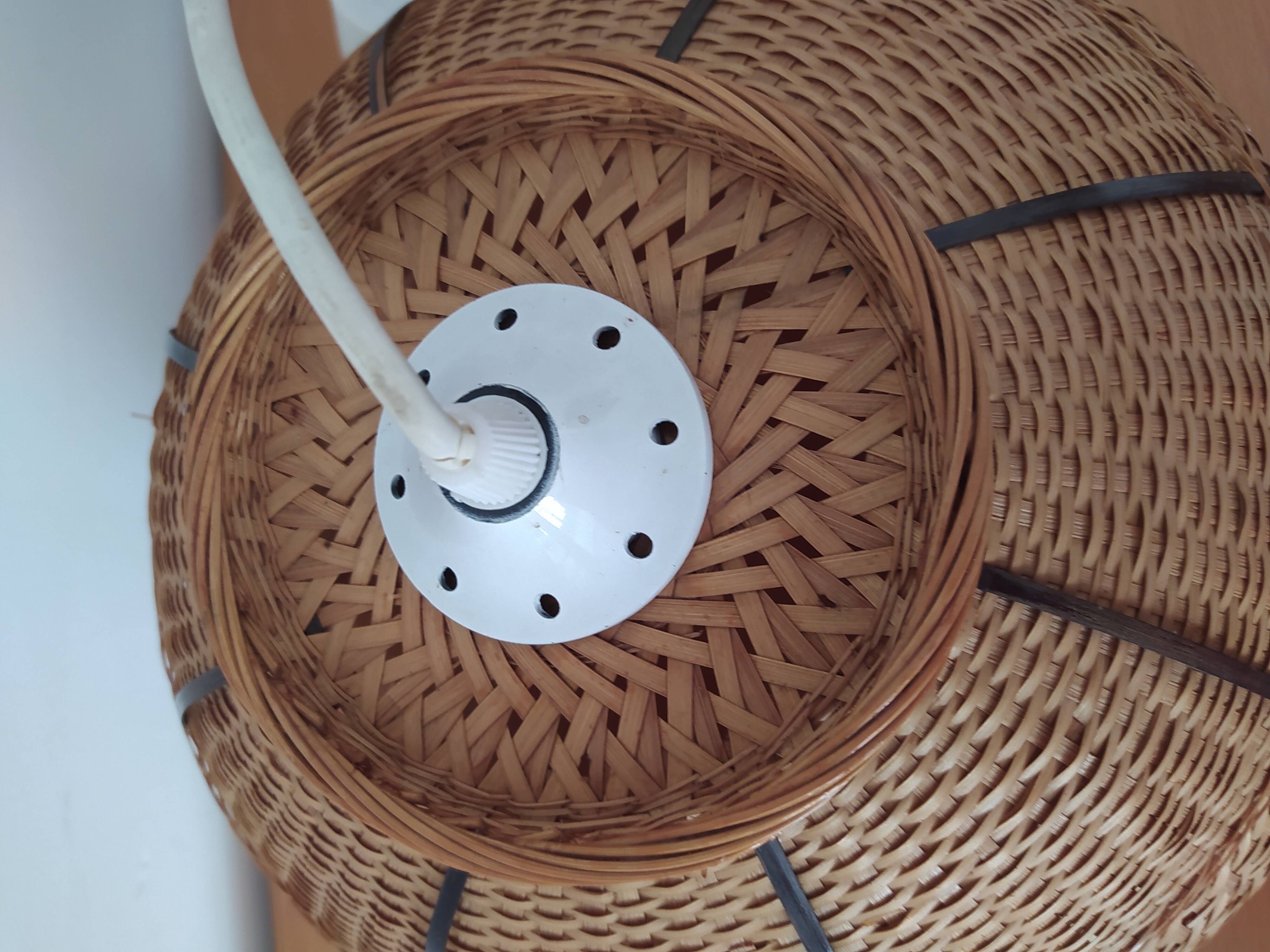 Vintage rattan hanging lamp