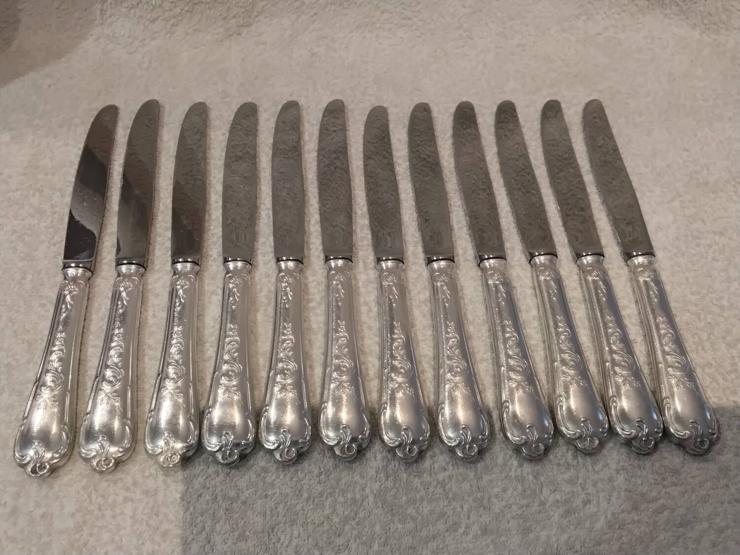 12 silver-plated table knives by silversmith Florinet Frionnet