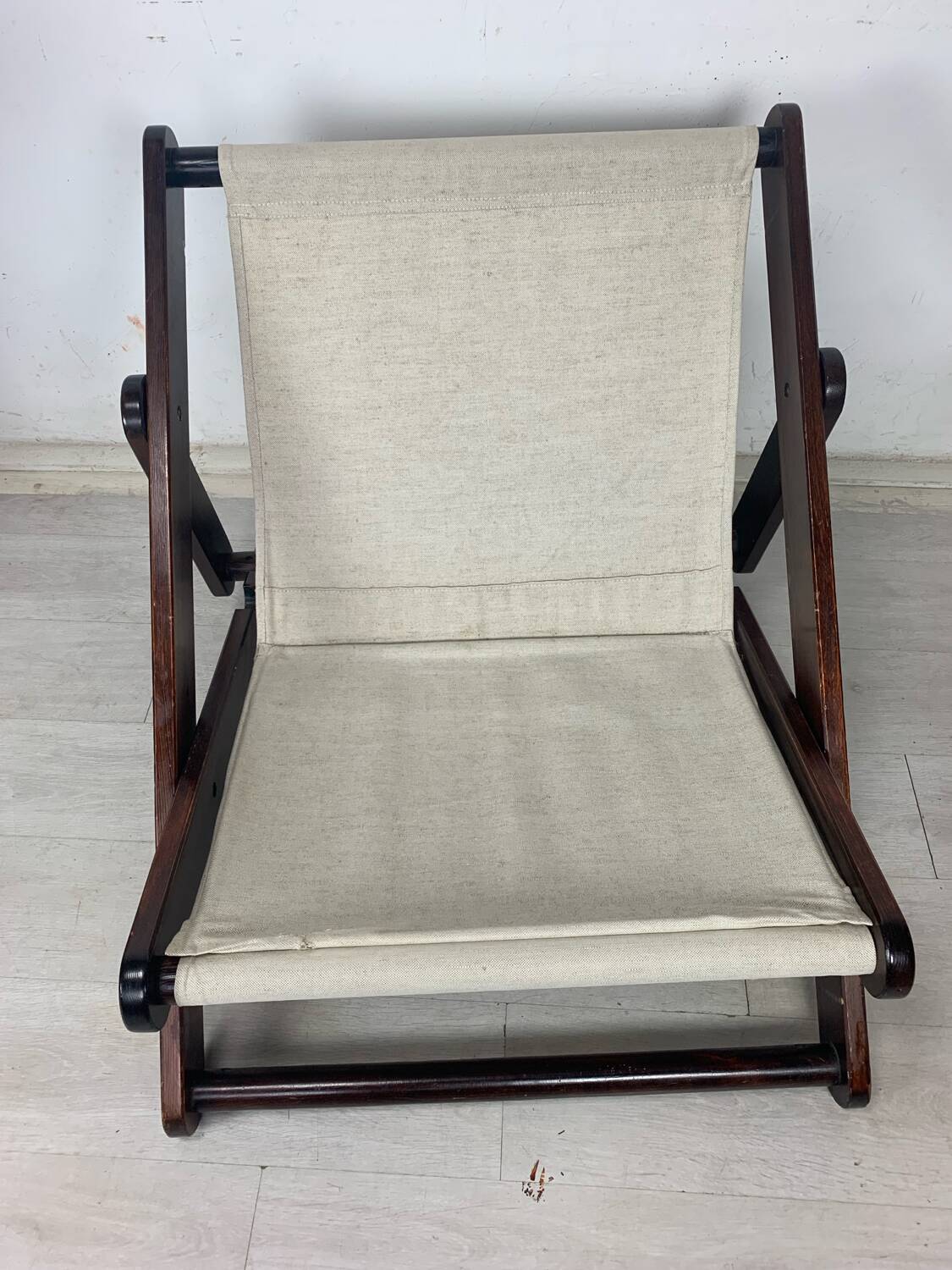 Pair of folding armchairs