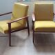 Paire de fauteuils restaurés - velours jaune