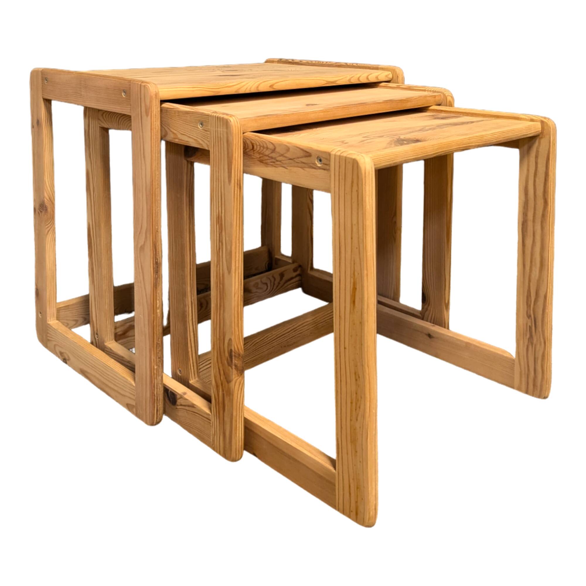 3 nesting tables in pine