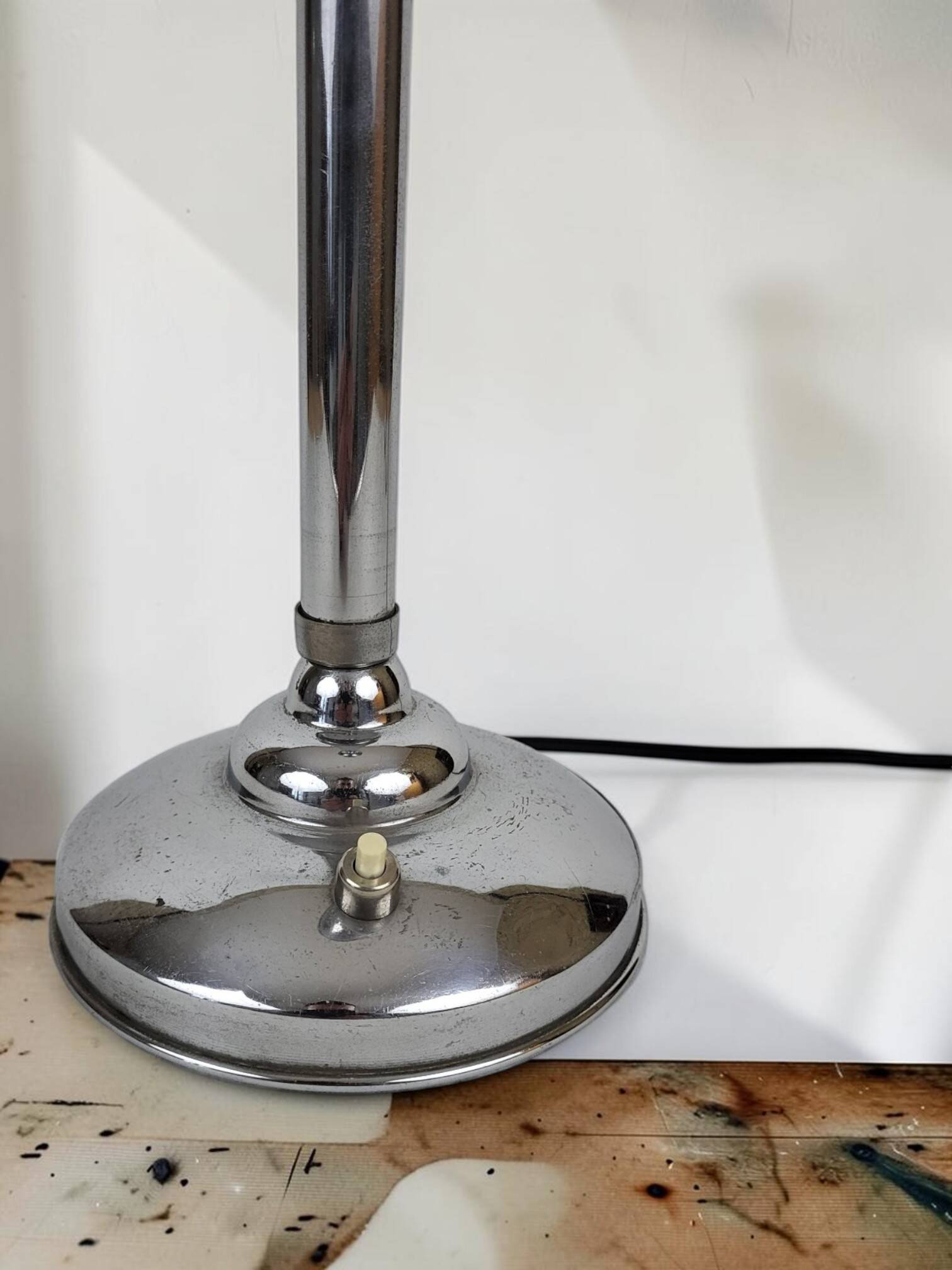 Art Deco lamp in chrome metal