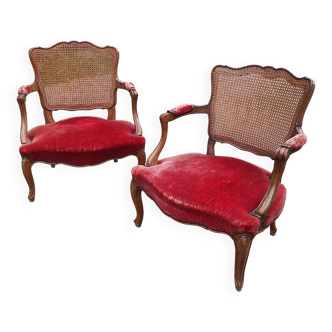 Paire de fauteuils Louis XV .