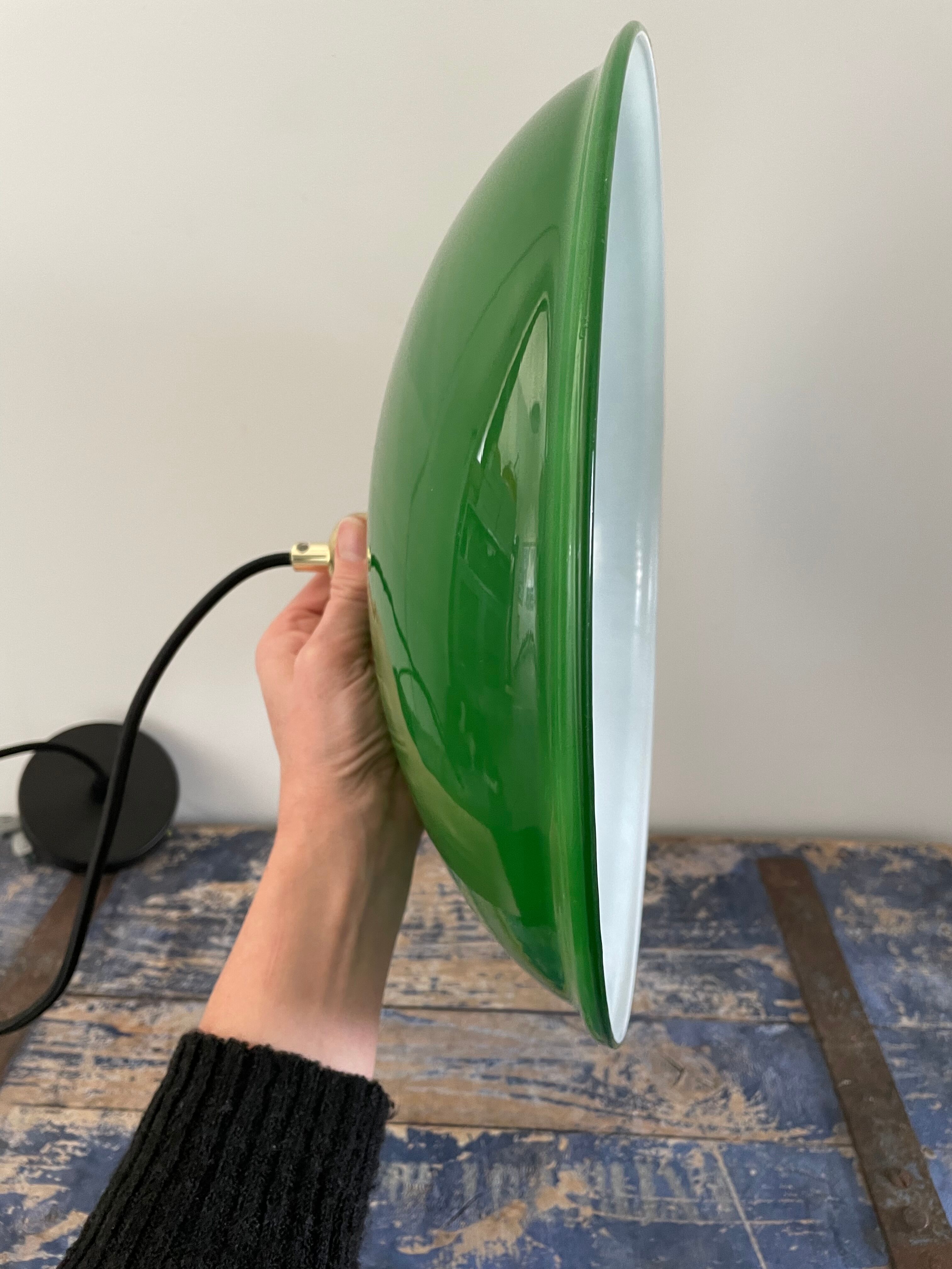 Vintage pendant lamp in electrified green opaline to nine