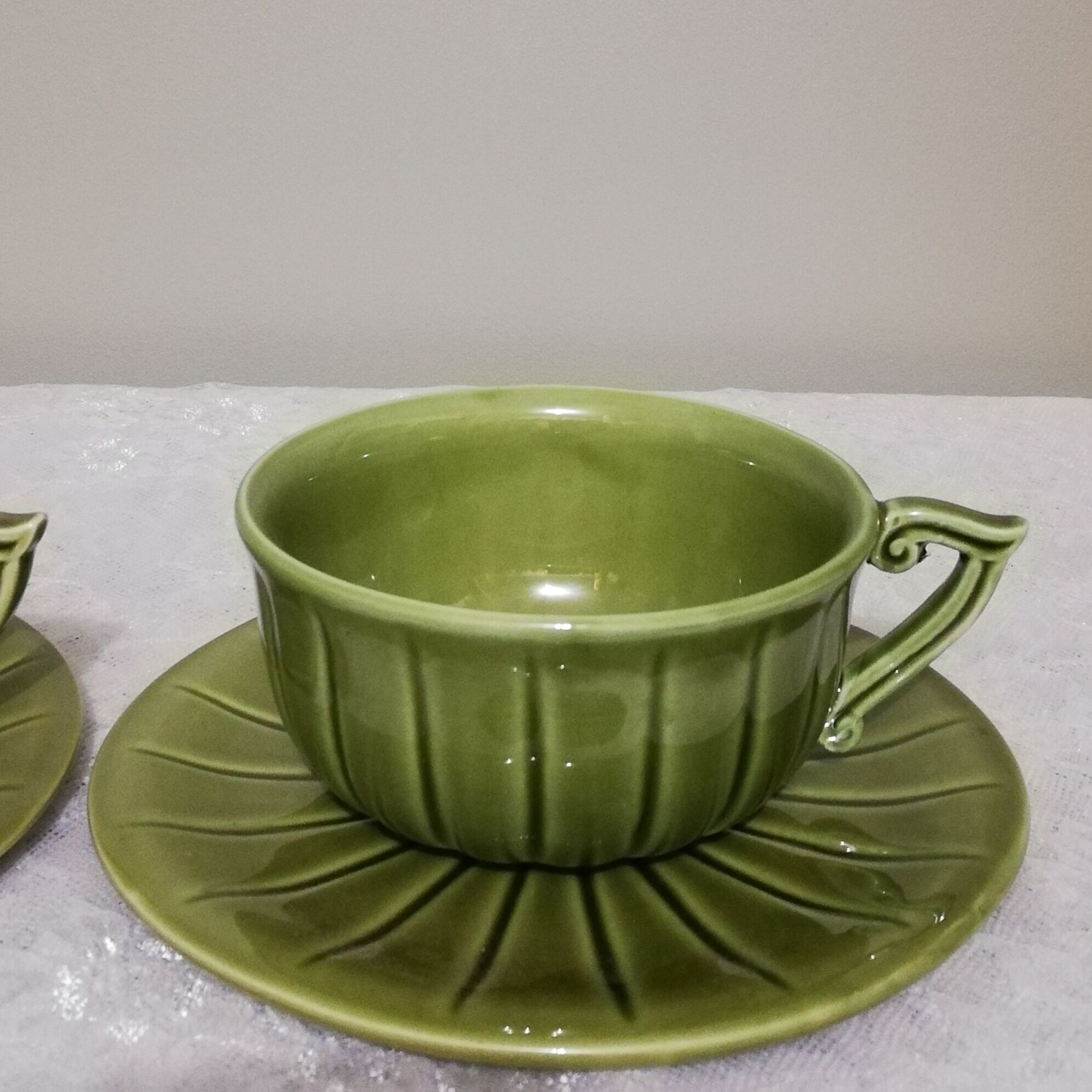 Two vintage ceramic cups Proceram