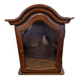 Small showcase