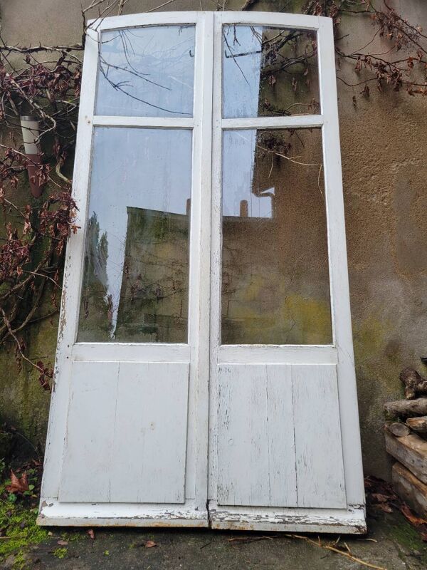 Porte-fenêtre, double porte vitrée ancienne