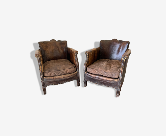 Paire de fauteuils club en cuir fin XIX