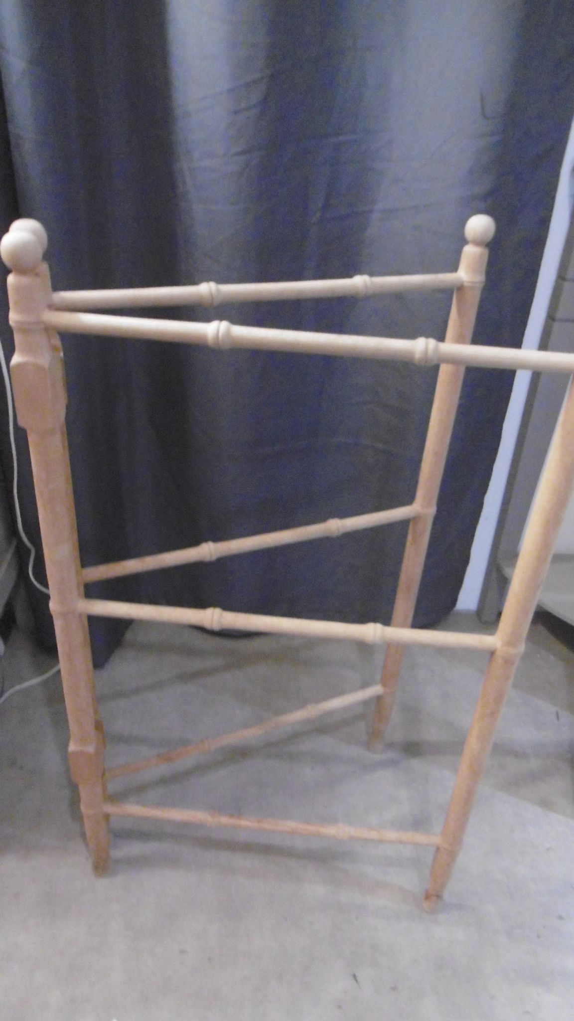 Porte serviette ancien en bois naturel - début XXeme