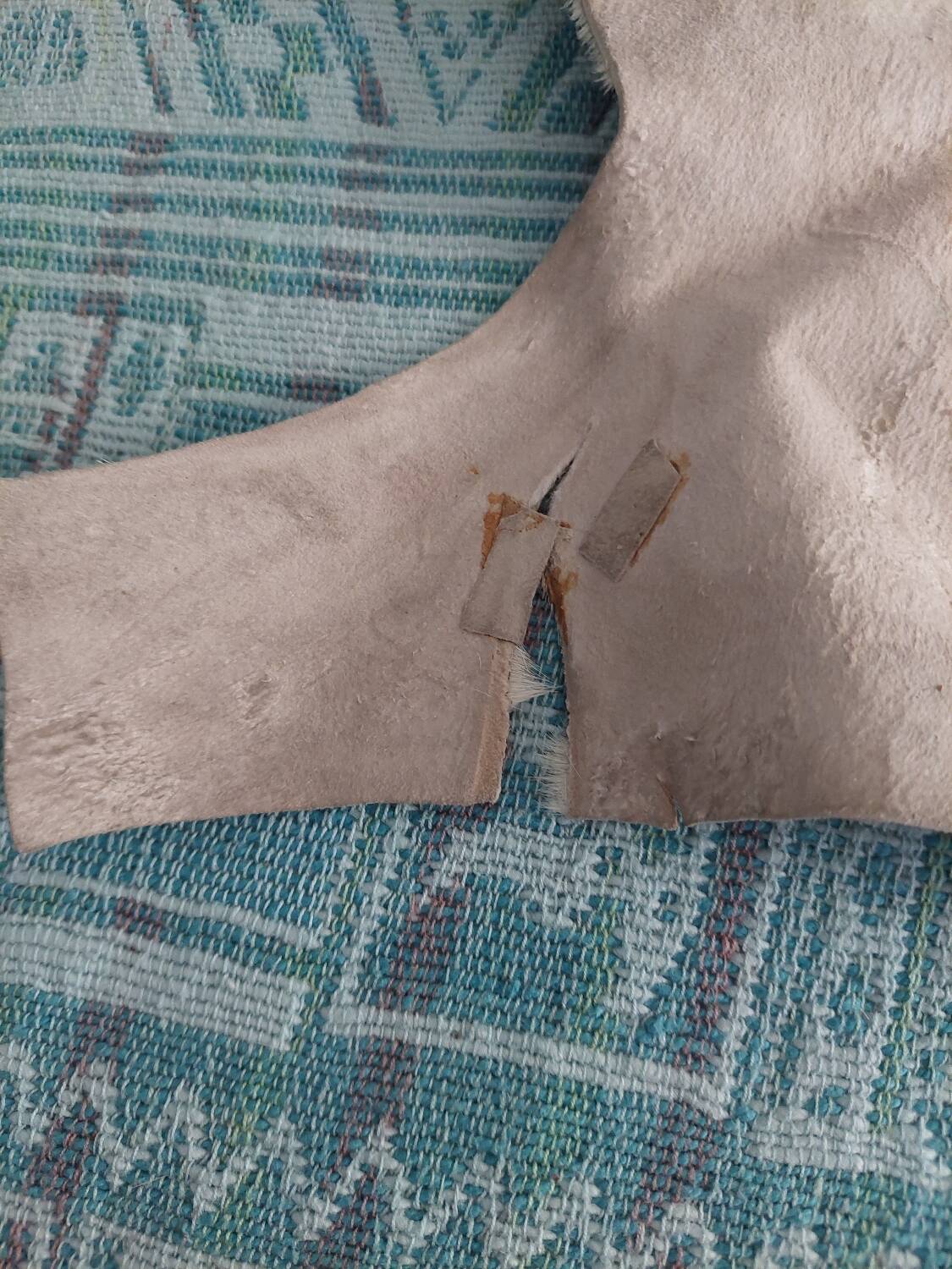 Used natural African animal skin rug (70x100cm)