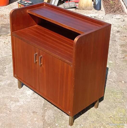 Mid-century modernist sideboard in vintage rosewood Scandinavian style