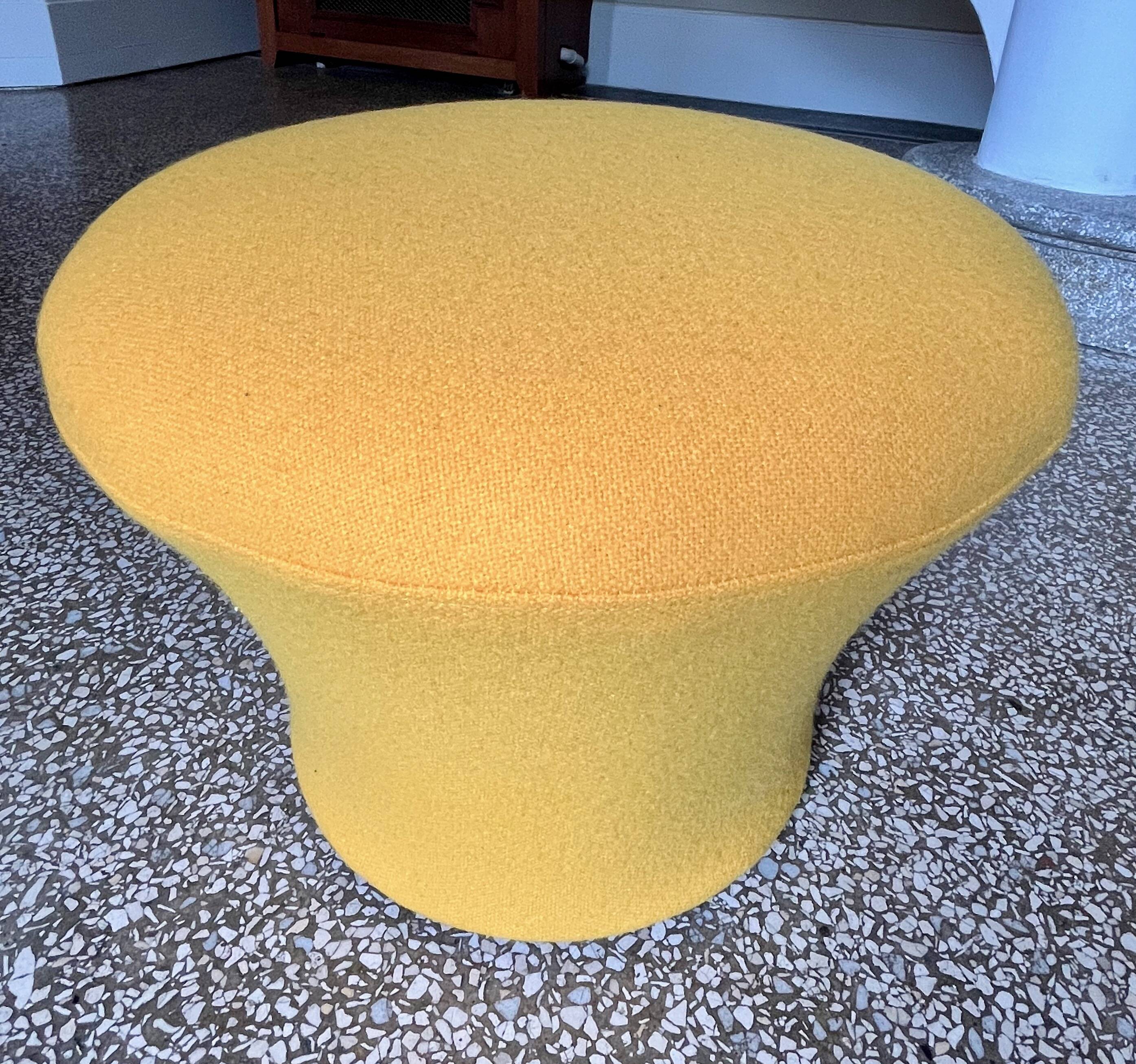 Mushroom armchair and ottoman by Pierre Paulin, Artifort Edition, 1960