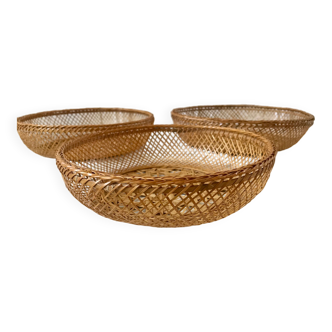 Trio of nesting baskets in woven wicker from the 70s