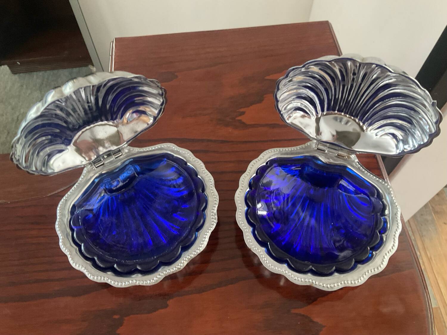 Pair of shell butter dishes from the 70s