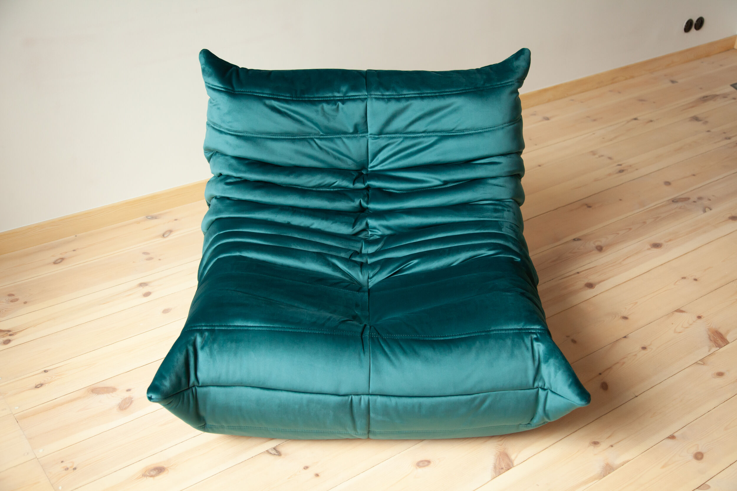 Togo armchair model designed by Michel Ducaroy 1973