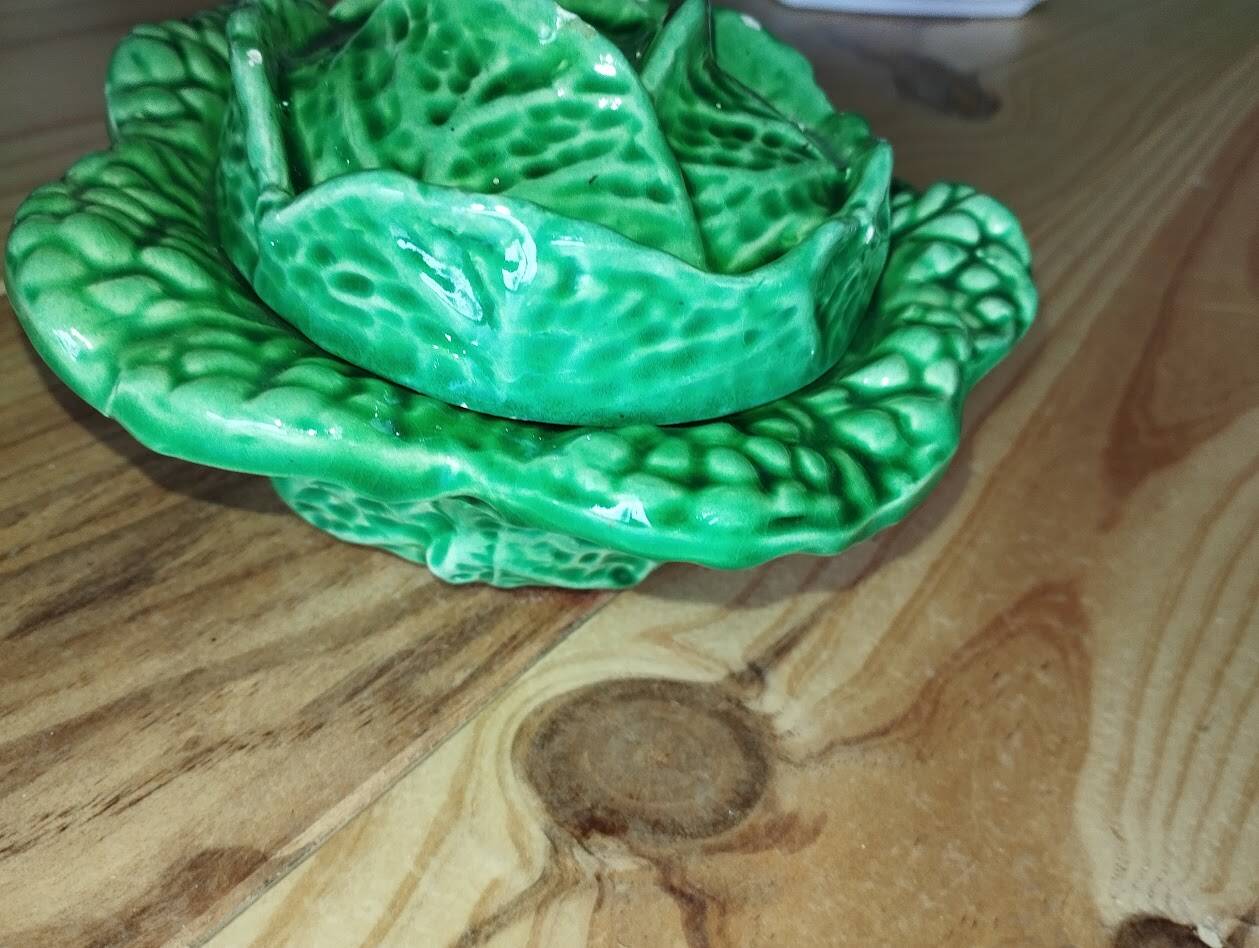 Vintage ceramic barbotine bonbonnière in the shape of a cabbage – 1950s
