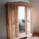 Armoire Art Déco bois clair
