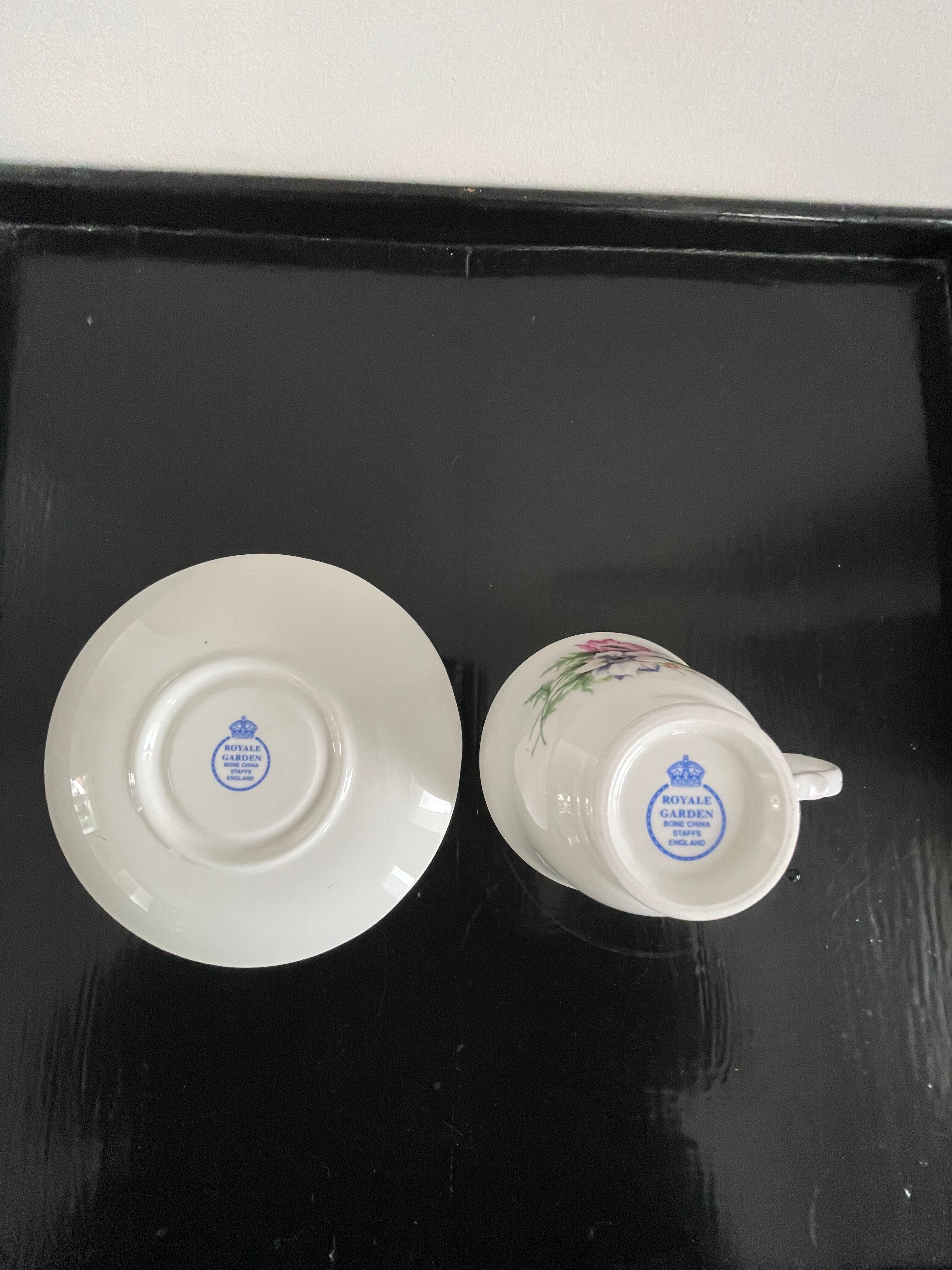 Royal tea cup garden English porcelain