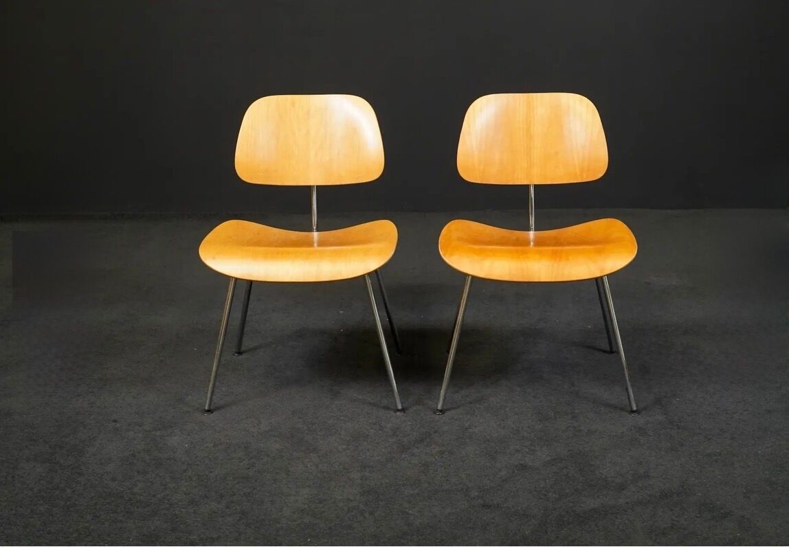 Polywood Group DCM Vitra