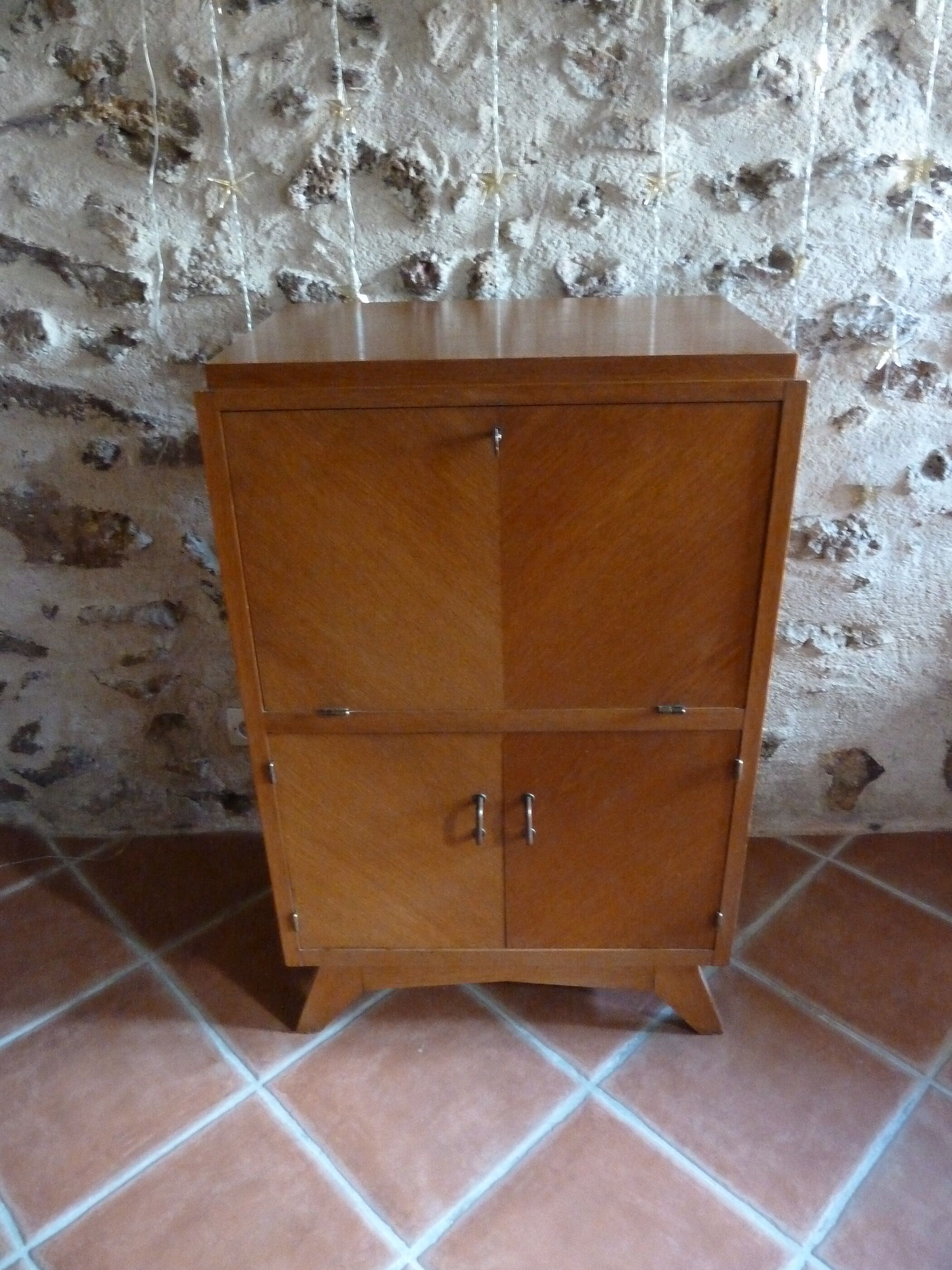 Retro storage cabinet-buffet
