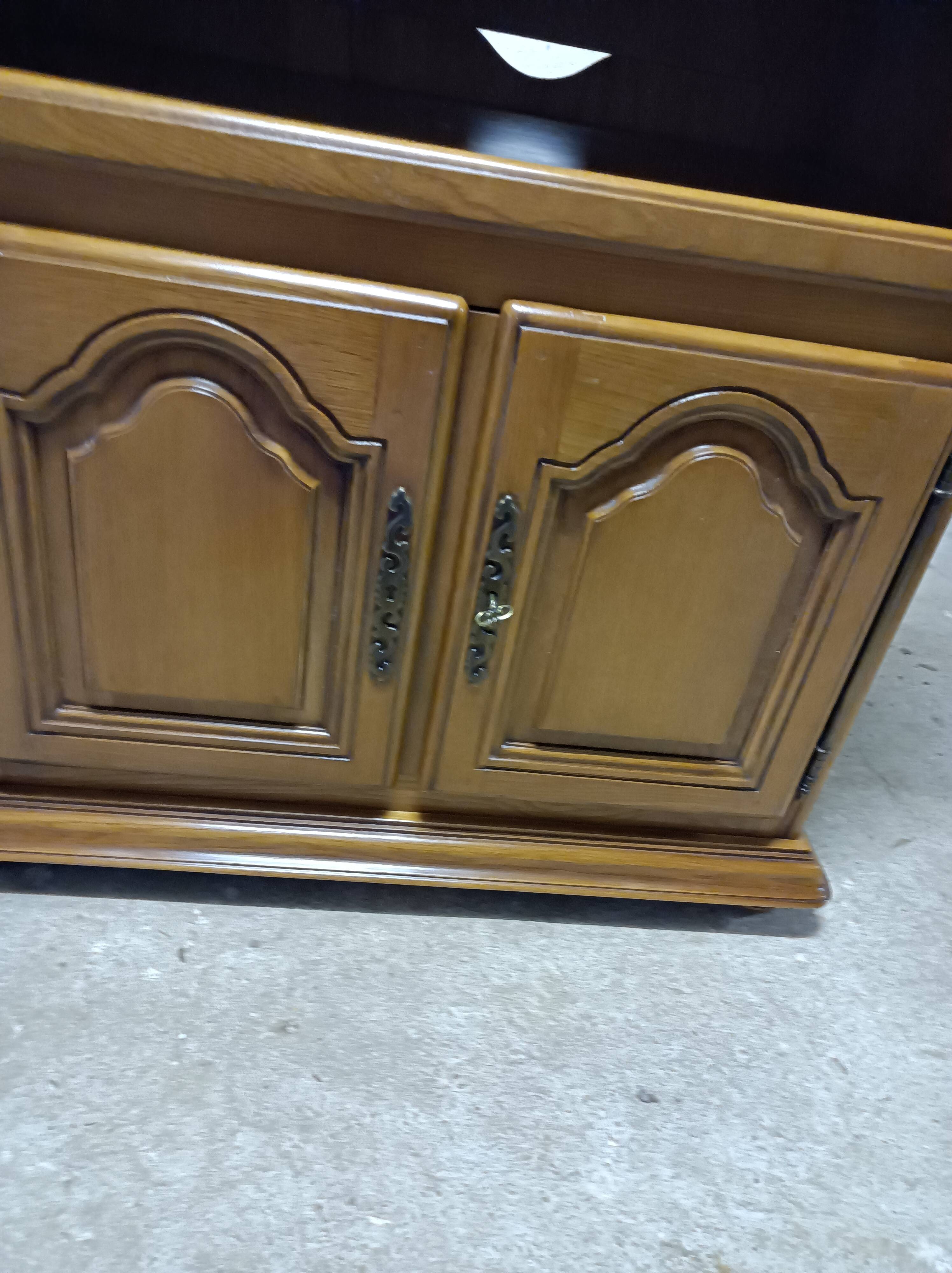 Meuble plateau tournant