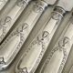 8 silver-plated metal knives, engraved handles with refined details.