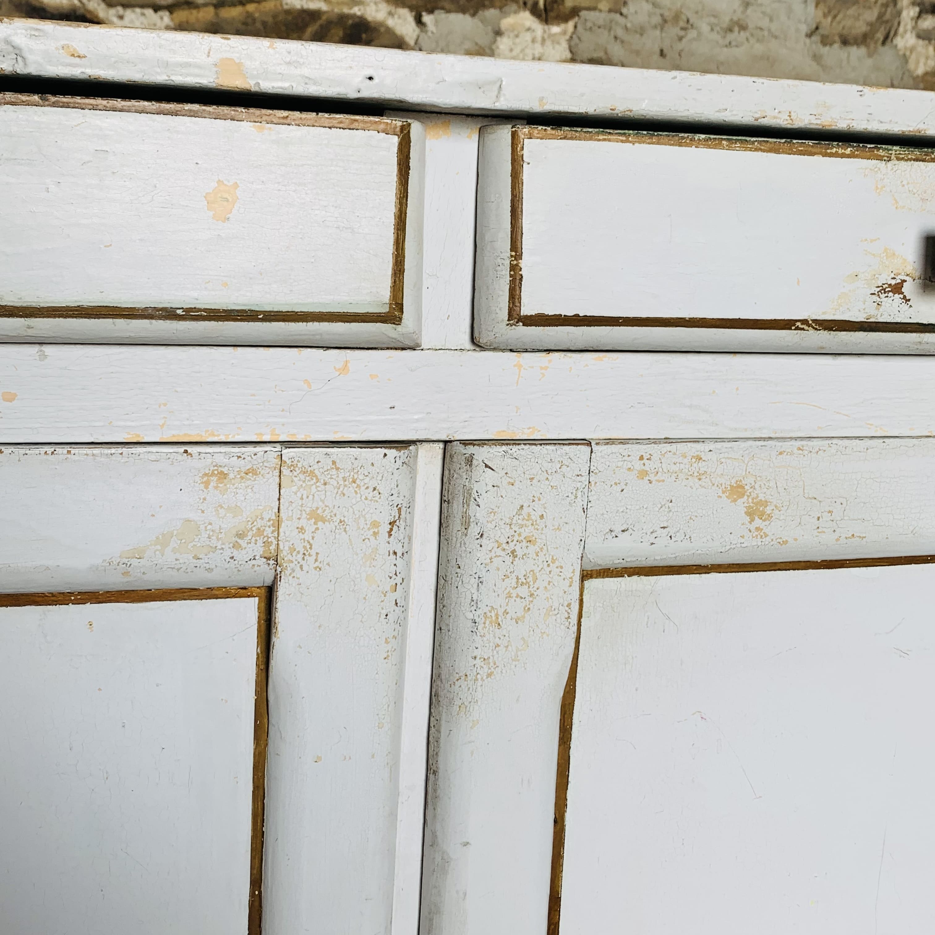 Parisian White buffet