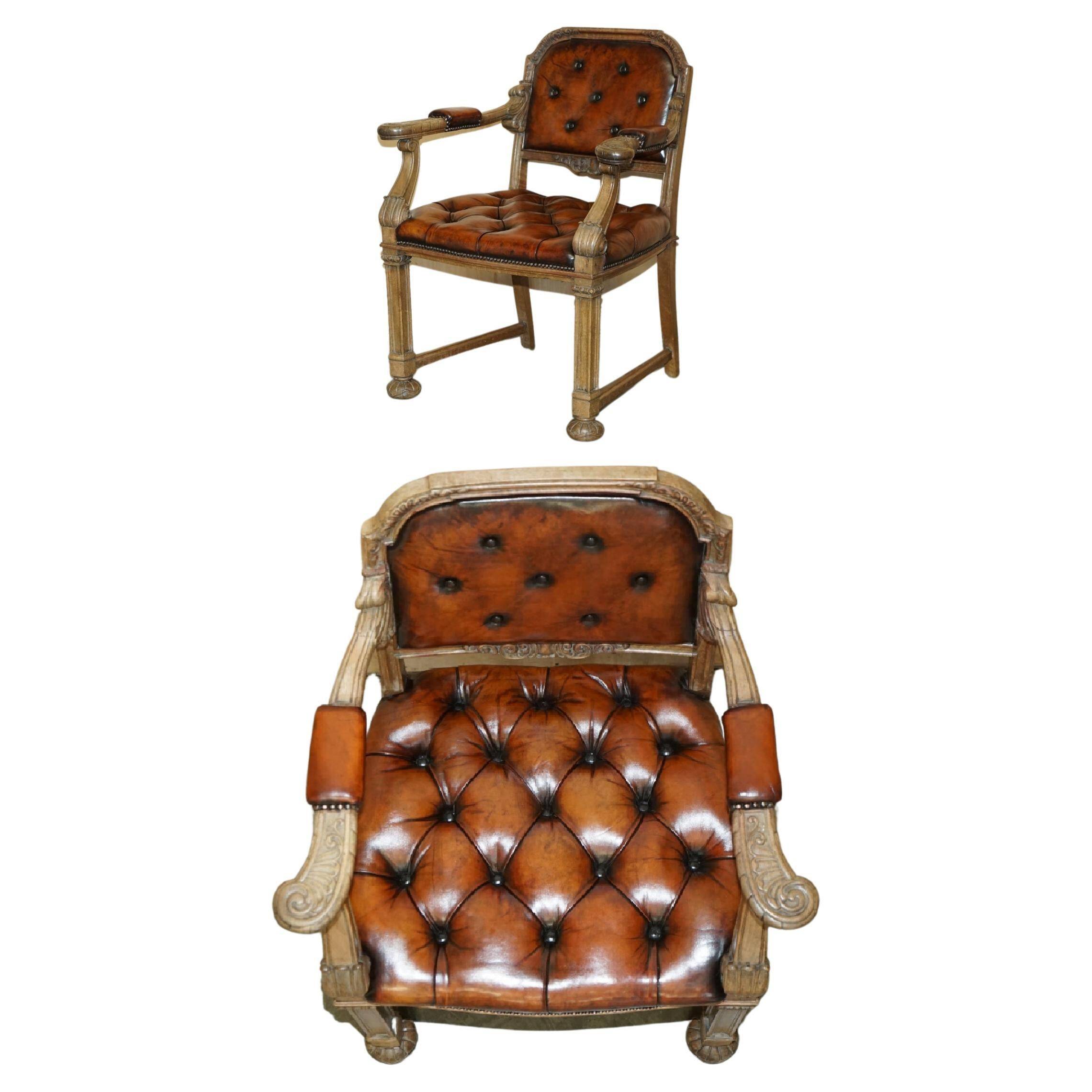 Fauteuil Chesterfield ancien restauré William IV en cuir