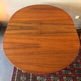 Extendable vintage roundtable