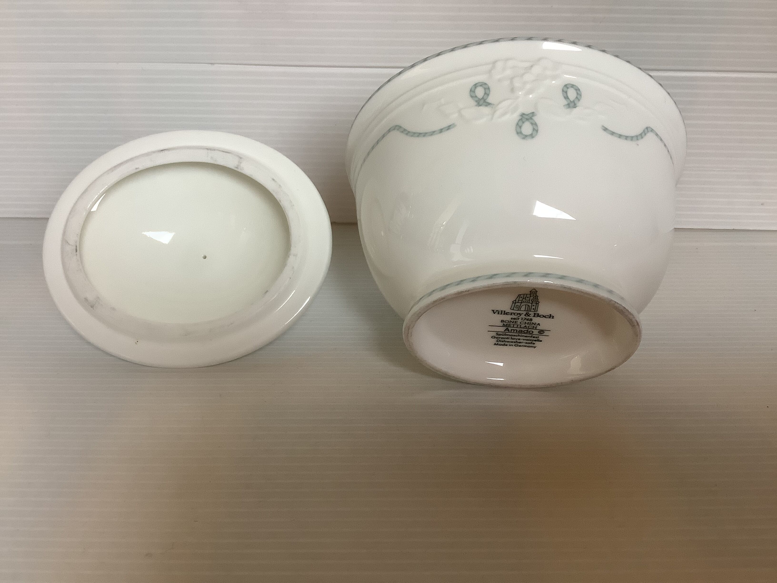 Sweet box candy box Amado Villeroy and Boch