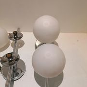 2 appliques double chromée et verre opalin 1960