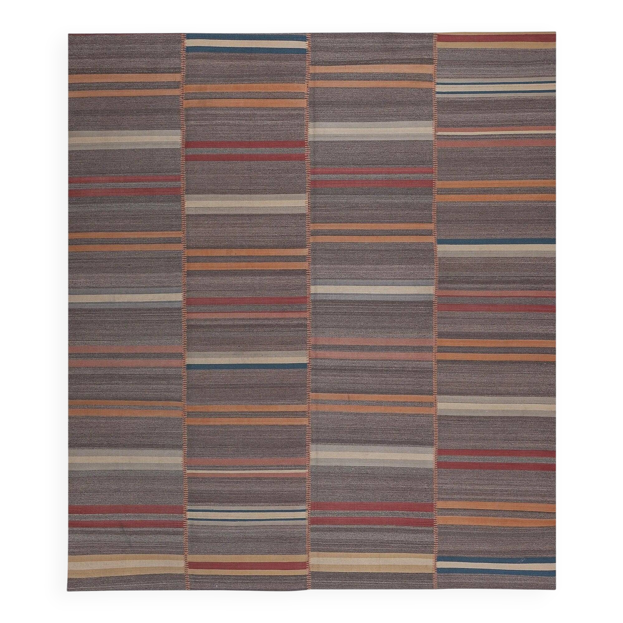 Vintage Turkish kilim, handwoven, 275x314 cm.
