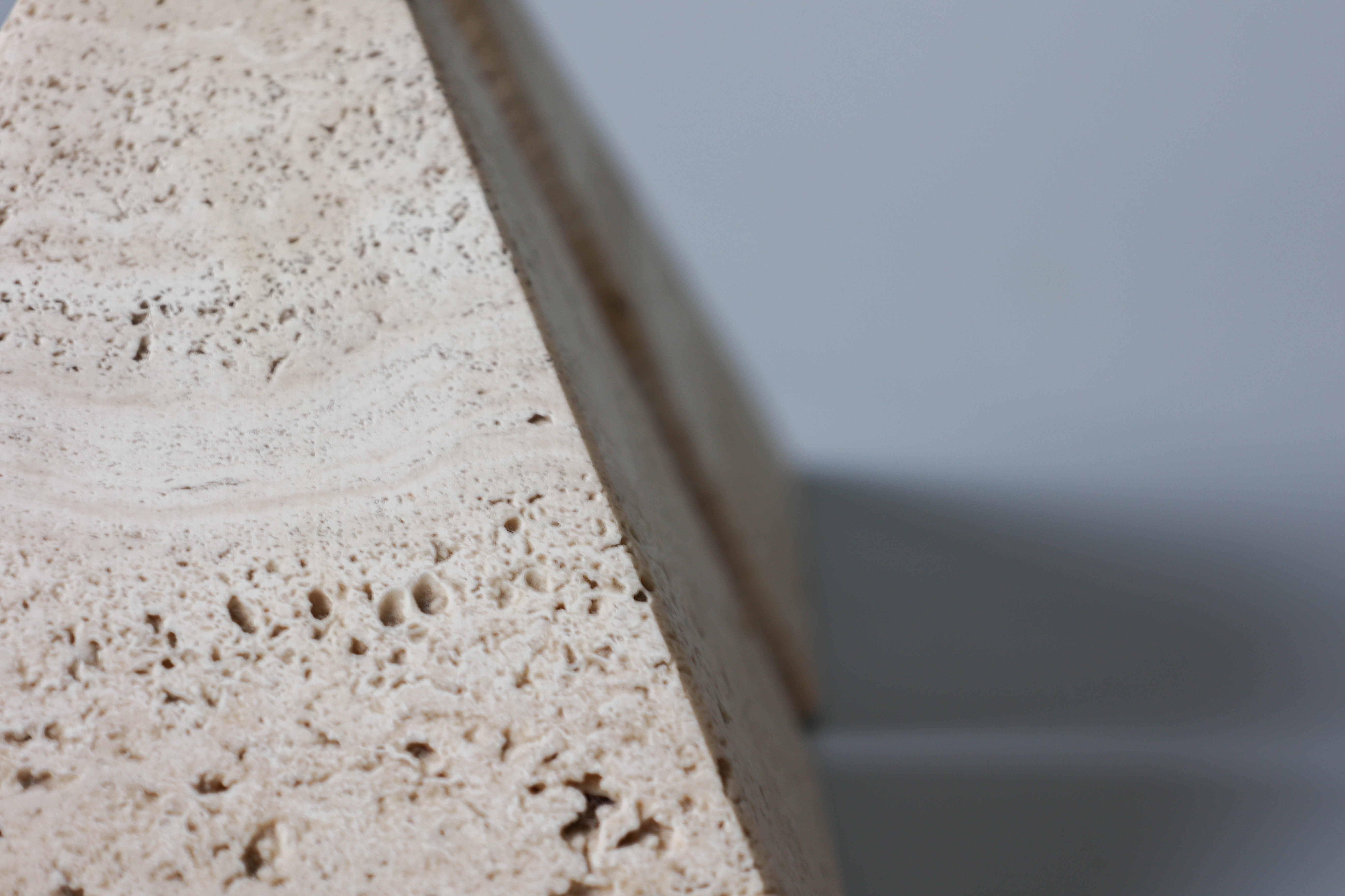 Pyramid shaped travertine bookends