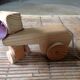 Chien en bois