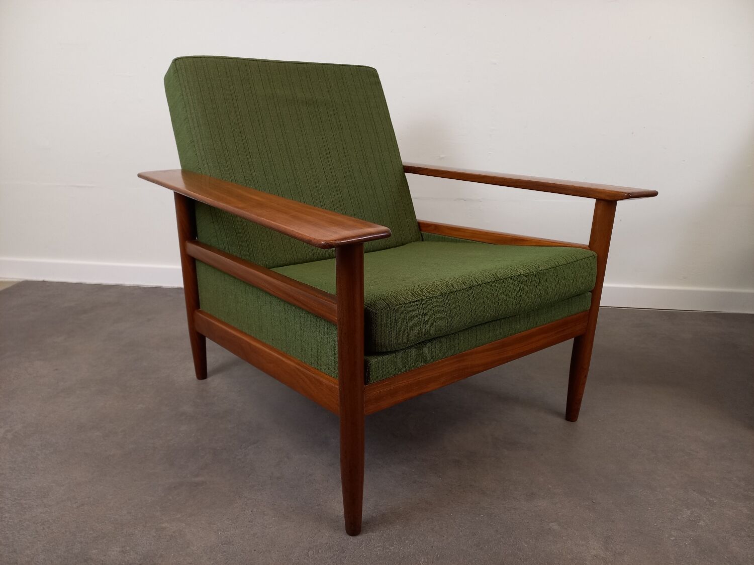 Paire de fauteuils scandinave