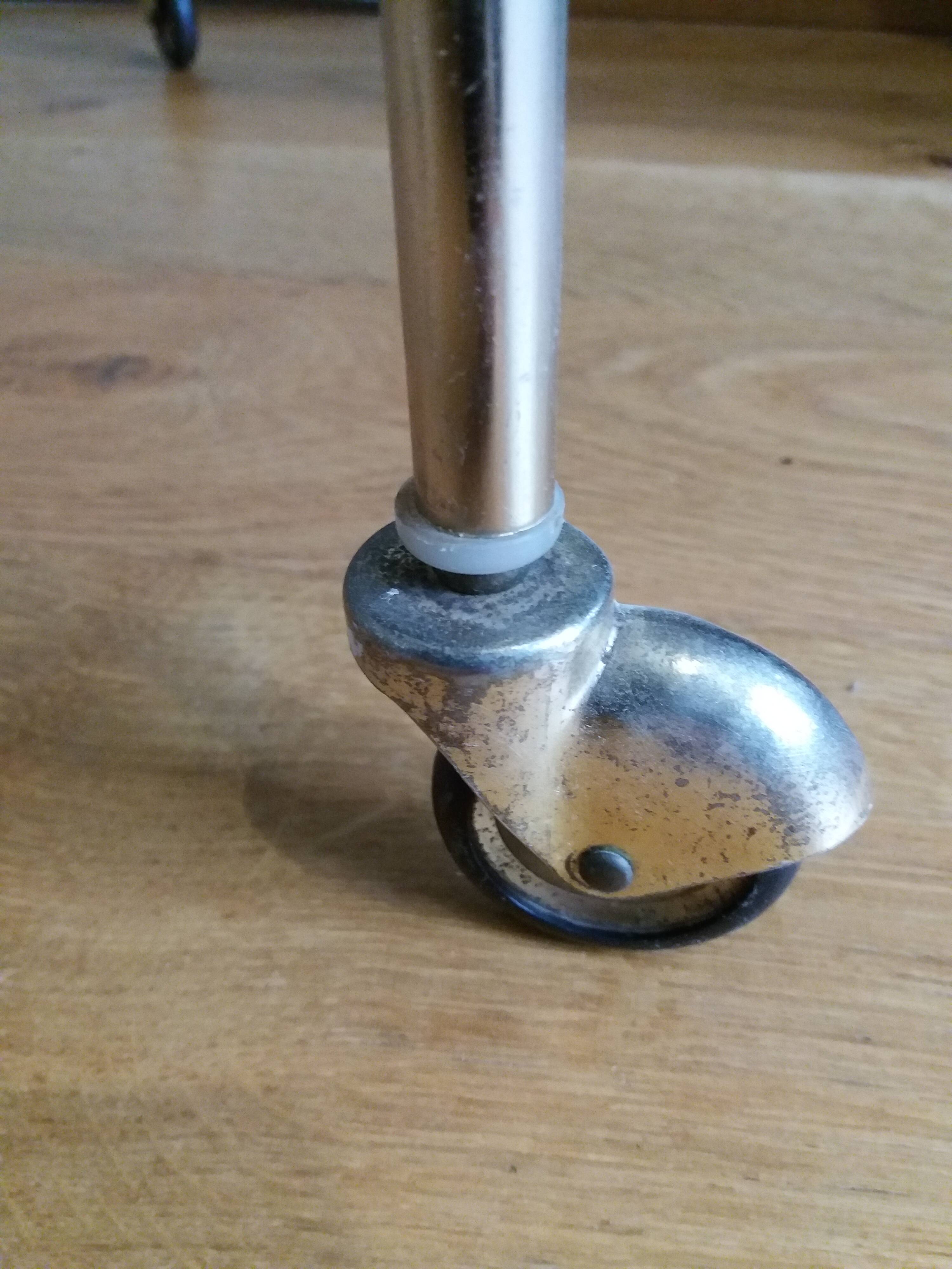 Serving table for storing vinyl records, magazine holder