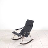 Foldable rocking chair by Takeshi Nii