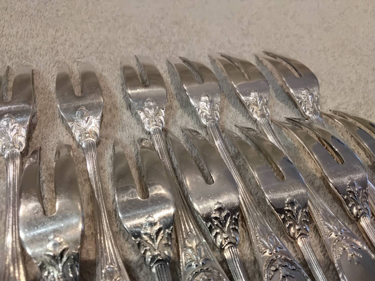 12 silver-plated cake forks with 2 prongs by Christofle Trianon LXVI