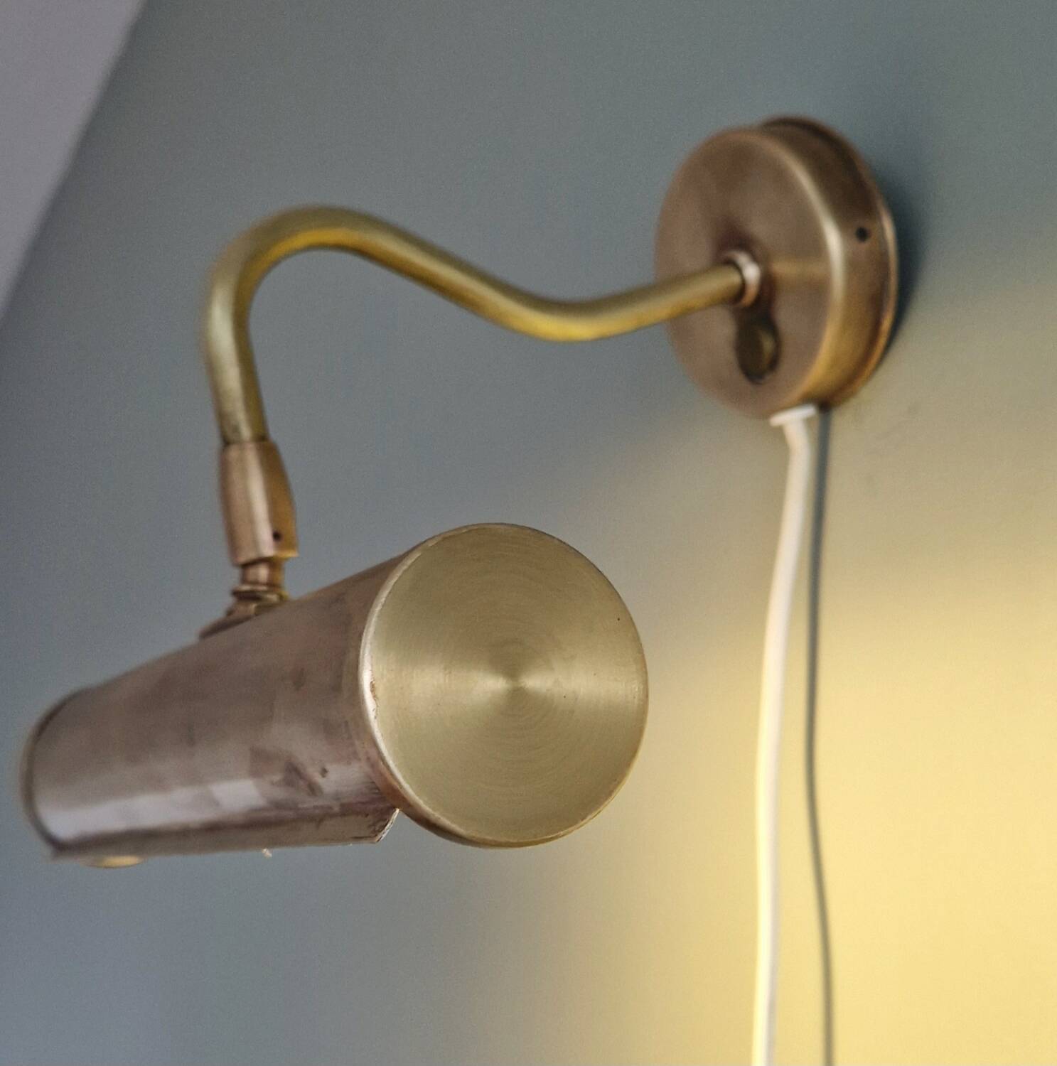 Vintage 80s brass picture light Ikea
